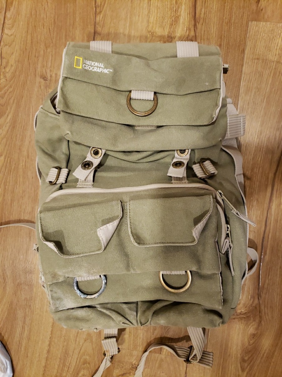 National Geographic Earth Explorer Medium Nackpack Light Green Canvas  Blemishes