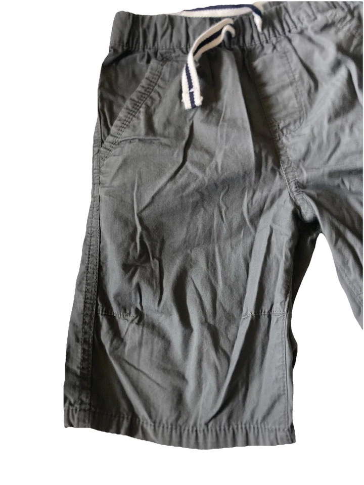 Шорты-бермуды Toughskins с эластичной талией однотонные серые с карманами для мальчиков размер M - Изображение 2 из 4