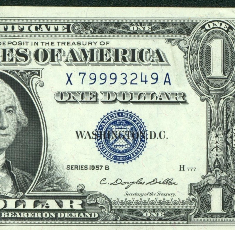 $1 1957 (( AU )) Silver Certificate Note ** CURRENCY (1st of 2 consecutive)