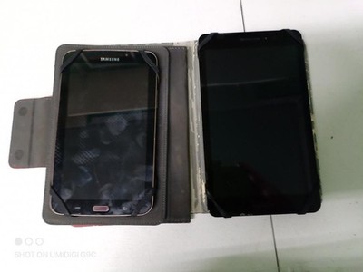 Lot of 2 Bundled Tablets  Faulty For Parts or Repair