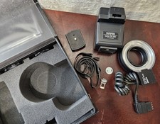 Sunpak Auto DX 8R Thyristor Shoe Mount Ring Camera Flash in Original Case