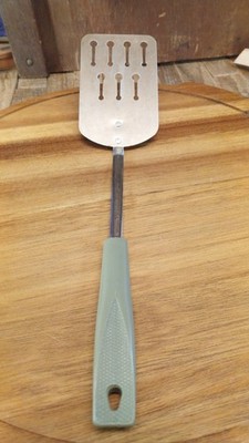 Vintage Ekco Chromium Plated 13'' Keyhole Slotted Spatula/Turner Avocado Handle