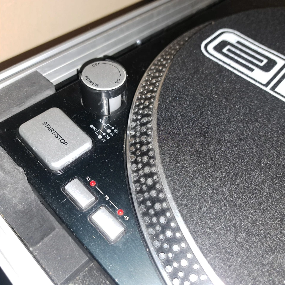 High Torgue DJ Plattenspieler Reloop RP4000M3D , Voll Funktionsfähig. Lesen - Bild 4 von 4