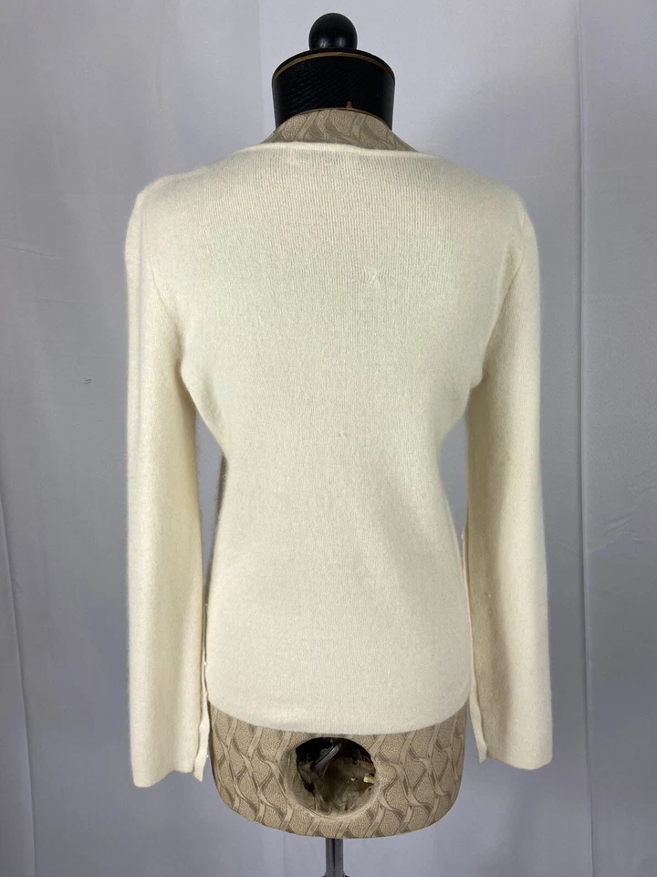 Suéter Yves Saint Laurent Talla M Vintage Manga Larga Blanco Cristal Embellecido Foto 2 de 4