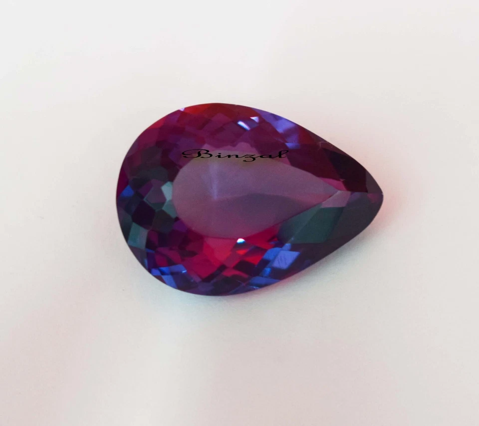 Piedra preciosa de alejandrita que cambia de color nuevo 24-26 quilates corte pera rusa más valioso Foto 4 de 4