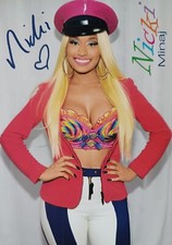 NICKI MINAJ - Autogrammkarte 14x10cm - Autogr...
