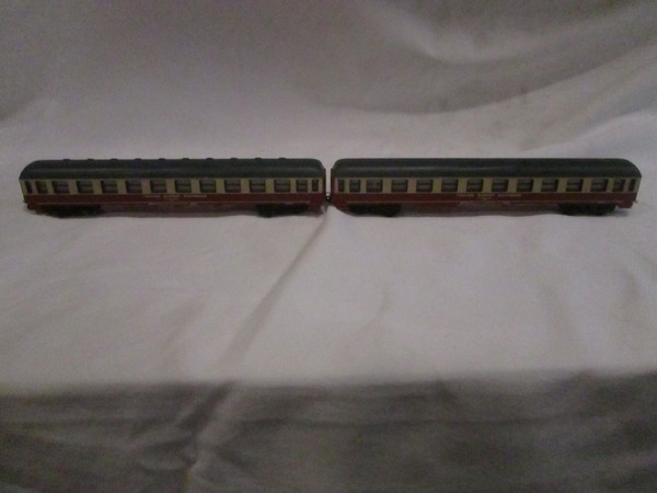 2 VAGONES DE TREN DE PASAJEROS TRANS EUROP EXPRESS ESCALA HO
