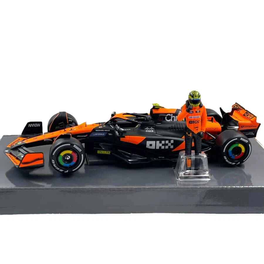 Modellino F1 Bburago 1/24 McLaren MCL38 L. Norris #4 Miami GP 2024 With Pilot - Immagine 3 di 4