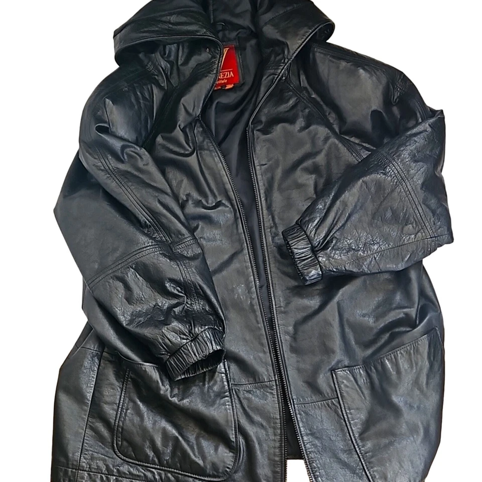 Vintage Venezia Vitale Women  Leather jacket with Hoodie  size 18/20 - Image 2 of 4