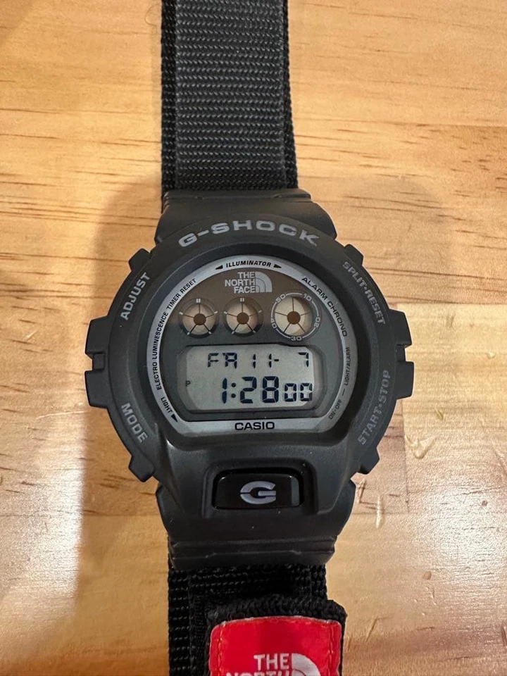 Supreme THE NORTH FACE G-SHOCK - Image 2 of 3