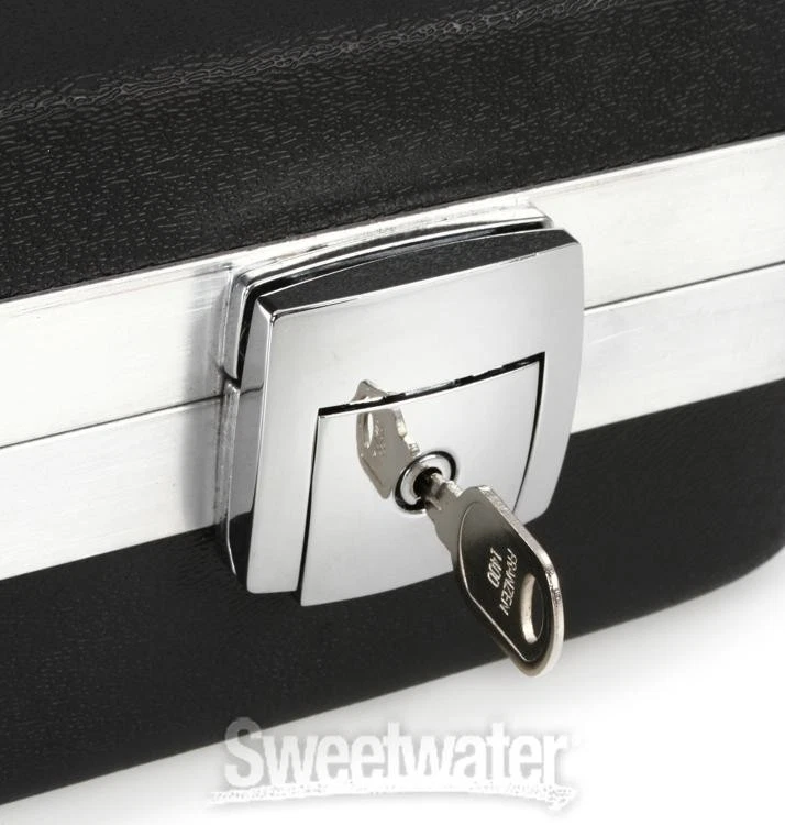 Estuche estándar Rickenbacker, bajos serie 4000 - negro Foto 2 de 4