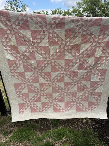 Antique Pink And White Cutter Quilt 80 X 84