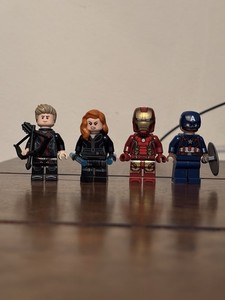 LEGO Marvel The Avengers Assemble: Age of Ultron (76291) only 4 minifigures