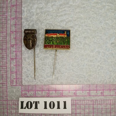Vintage LJUBLJANA Capital City Dragon Castle Slovenia Pin 2/1 LOT 1011