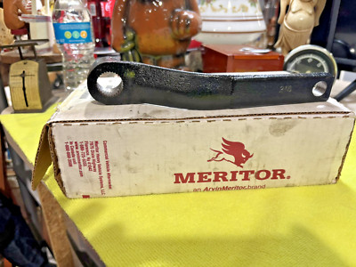 Meritor 372G215 Clutch Lever    International NO. 879189R1
