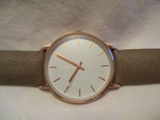 Wristwatch Brown Buckle Band Rose Gold Toned Round White Face Minimalist