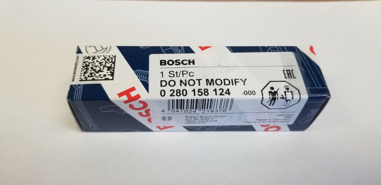 Genuine Authentic Bosch 0280158124 / 213635 fuel injector Ferrari 599 6.0L V12