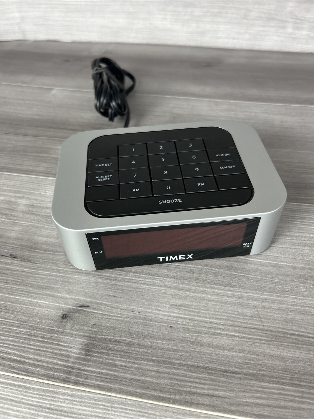 Timex T123S Red Numbers LED Alarm Clock Digits Retro Style Silver Classic