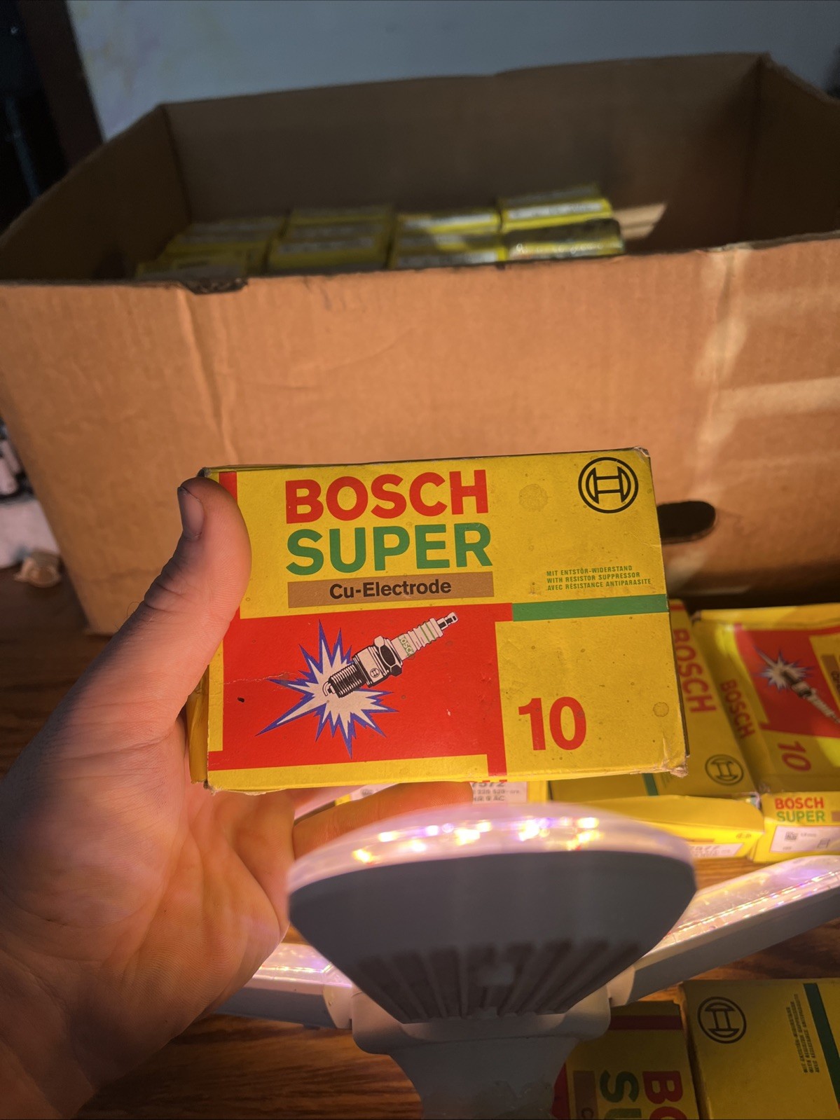 10 Bosch Super 7568 Spark Plugs HR8AC Cu-Electrode New Old Stock Vintage NIB