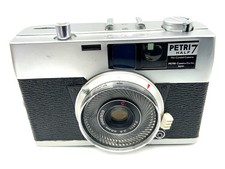 Petri Half 7 Compact Camera With C. 2.8/28mm Halbformatkamera Analog
