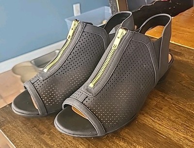 Comfortview Women's The Aurora Shootie 9.5WW Black Shoe