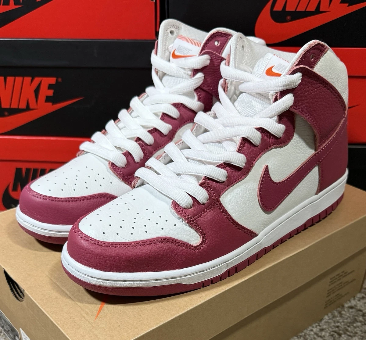 スケートボード Nike SB Dunk High \"Sweet Beet\" Sweet Beet Shades Appear On This Orange Label Nike SB Dunk High