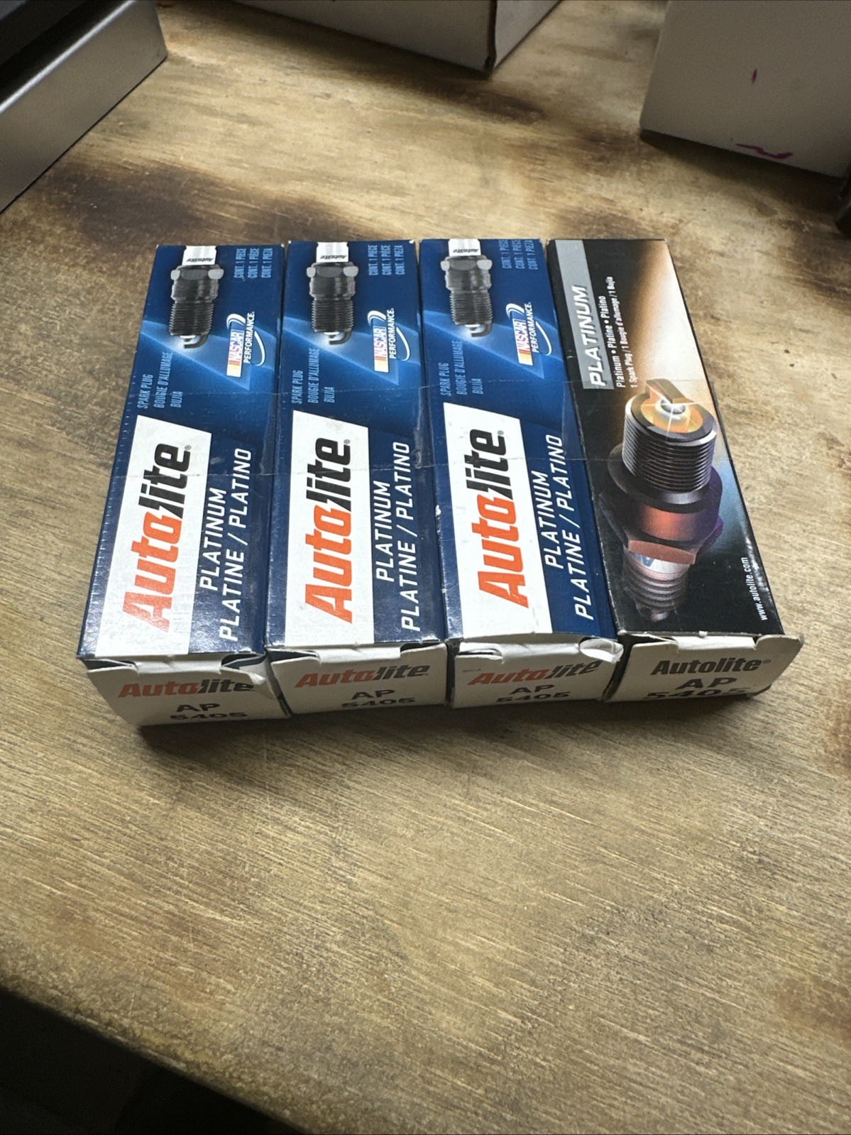 New Genuine Autolite Spark Plugs AP5405 Set Of 4