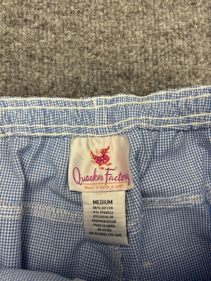 Quacker Factory Pants Womens Medium Blue Gingham Embroidered Daisy Cropped Ankle - Image 2 of 4
