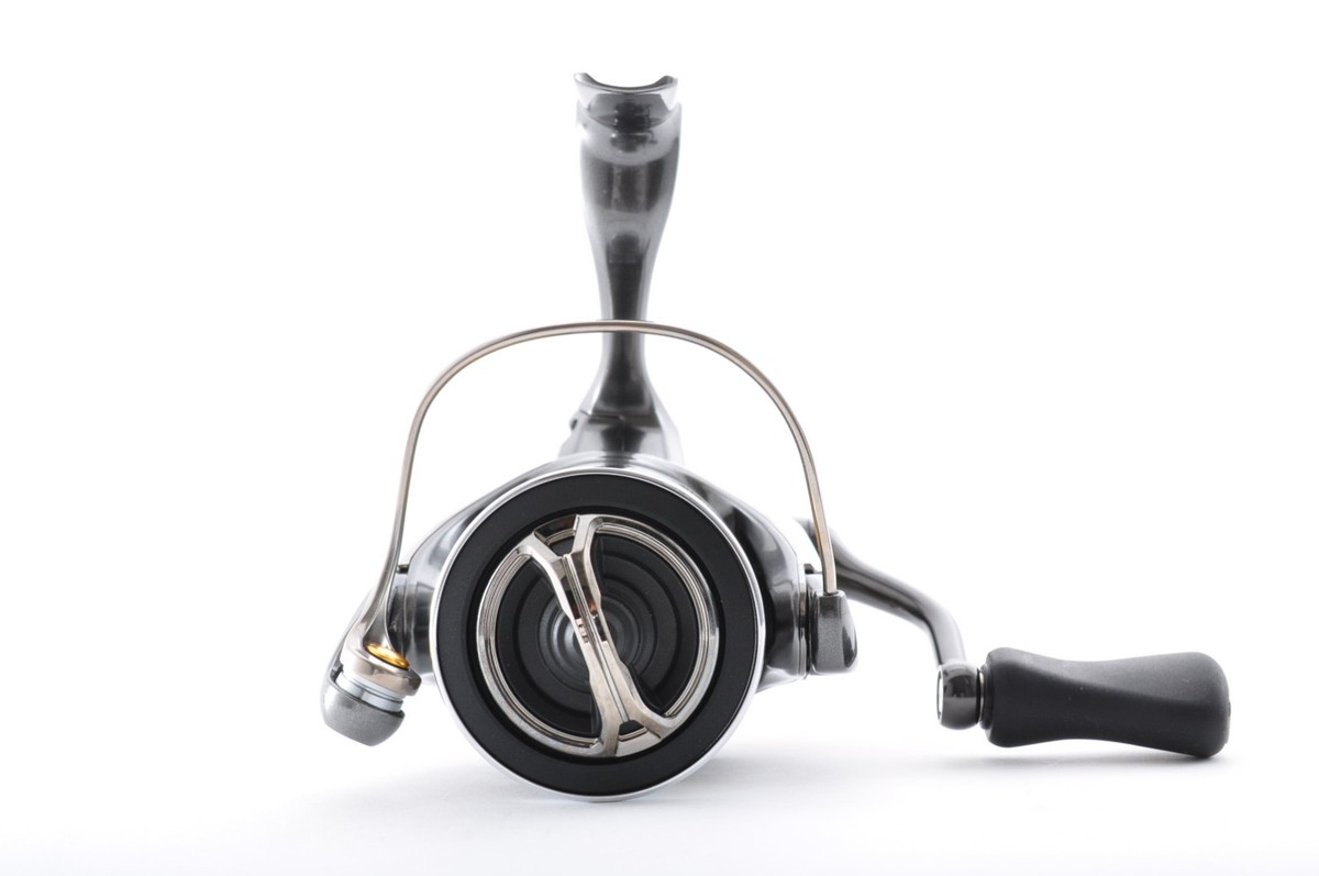 Shimano 24 Twin Power C2500SXG Near Mint Fishing Spinning Reel