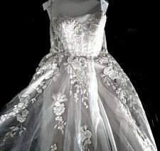 David's Bridal Women's Galina Signature Wedding Dress Size 14 Embroidered