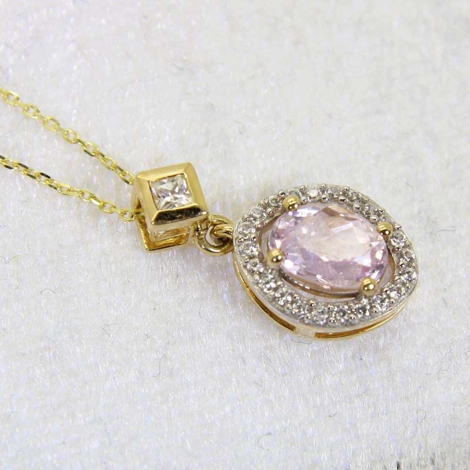 Impresionante collar colgante de oro amarillo de 9 quilates con racimo de circonitas y circonitas Kolum de 18" Foto 2 de 4