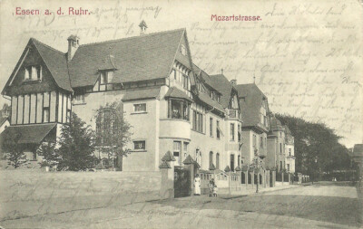 Postcard Essen on the Ruhr - Mozartstraße, villa district, lady, children - approx. 1905 used