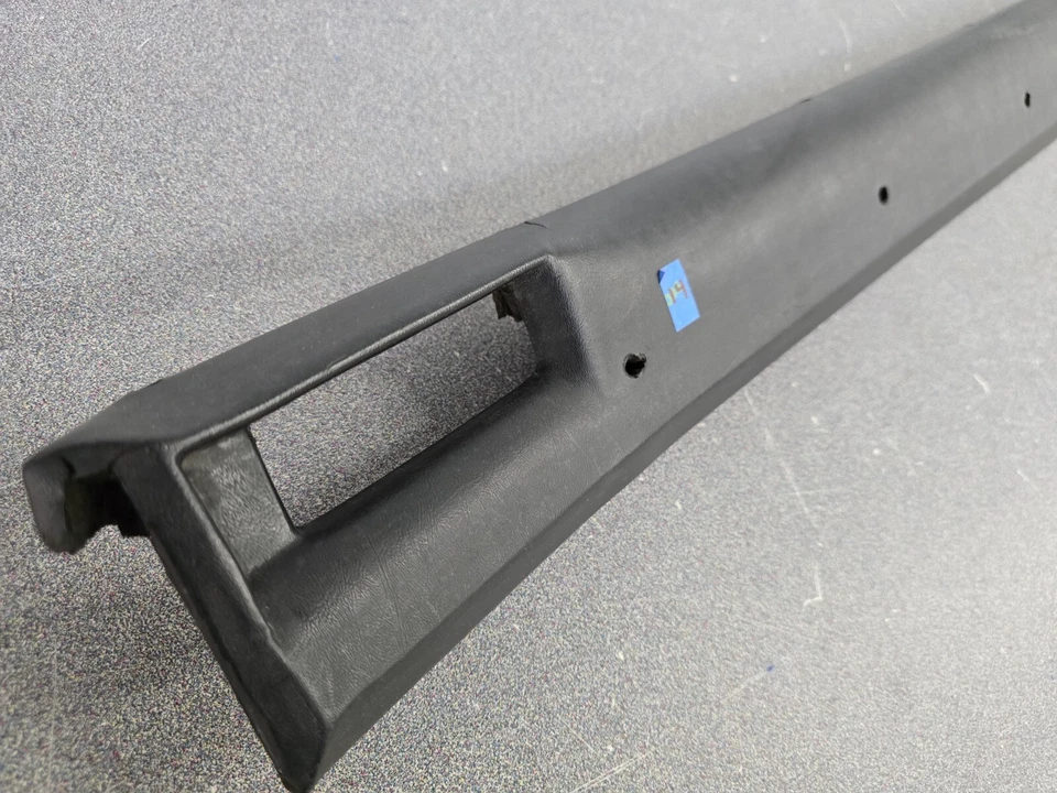 USED ORIGINAL GENUINE PORSCHE 914 1973-76 REAR INTERIOR PADDED PANEL NLA #14 - Imagem 2 de 4