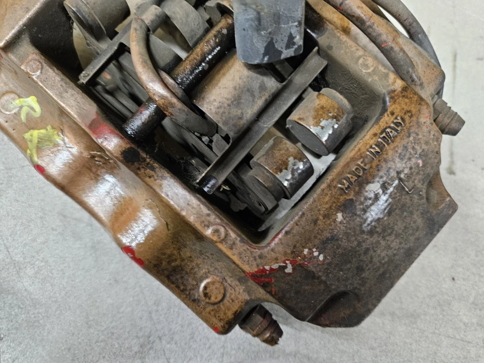 03-10 Juego de 2 pinzas de freno trasero Porsche Cayenne 955 Brembo OEM Foto 2 de 4