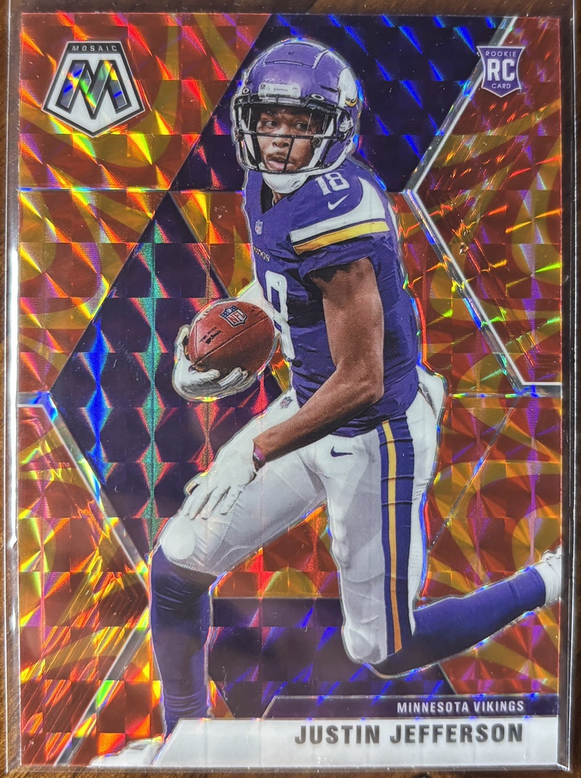 2020 Panini Mosaic Justin Jefferson #209 Rookie Reactive Orange Prizm Vikings NM