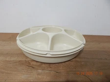 Tupperware 13” Divided Veggie Fruit Dip Snack Party Tray 1665-3 Lid 1666-
