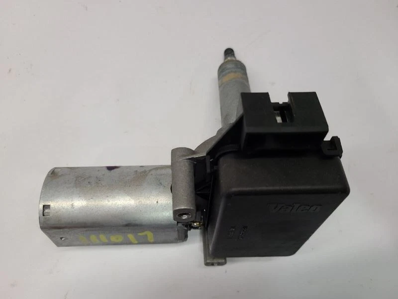 03-09 GMC ENVIYO Motor limpiaparabrisas trasero OEM Foto 2 de 4