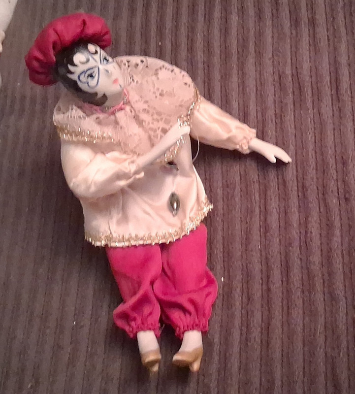 Doll Blue Eyes Black Hair Pink/Cream Outfit Lace Collar Painted Face Hat