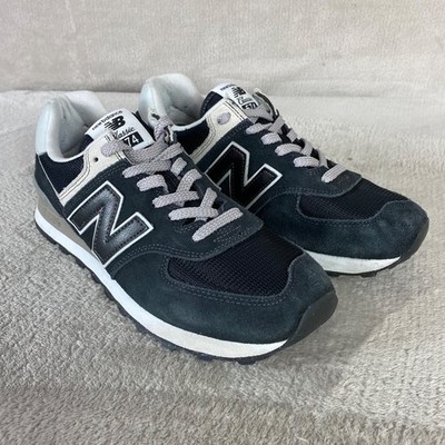 New Balance 574 Core ML574EVB Mens Size 9.5 Black White Suede Running Shoes