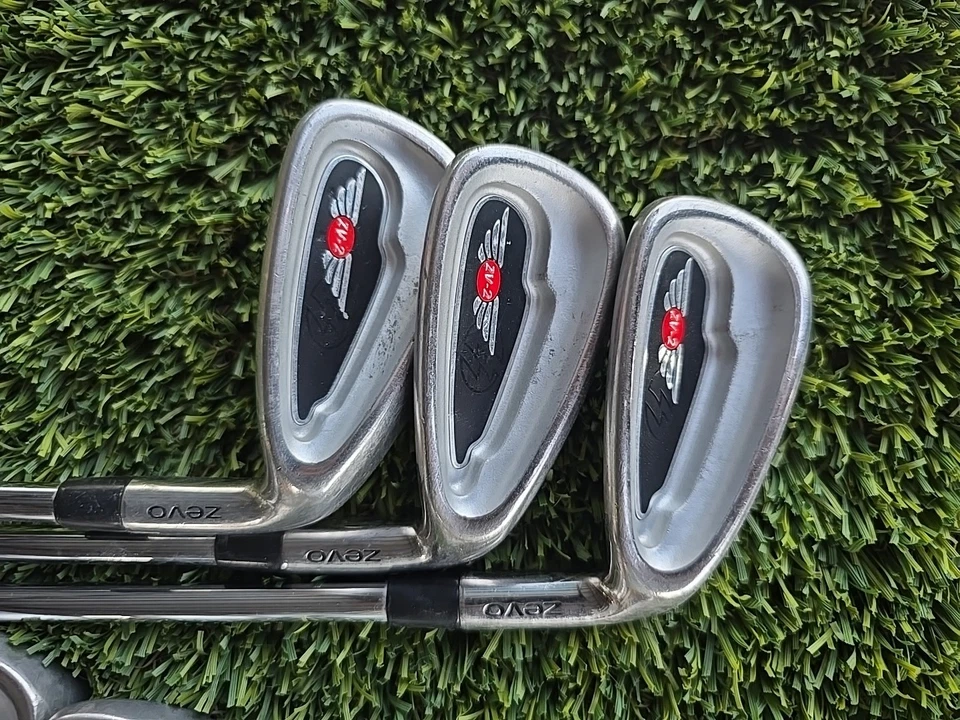 Zevo ZV-2 Golf Clubs 4-PW Mens RH Irons Stiff Steel Flex  - Image 4 of 4