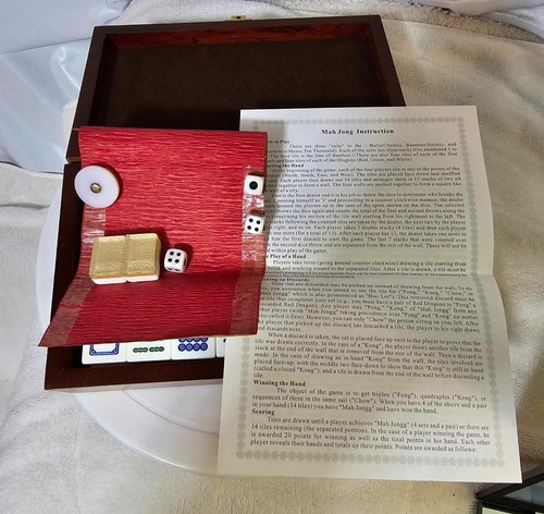 Chinesisches Mah Jong Reisespiel 144 Steine Set klein mit Box/Koffer - A12 - Bild 2 von 5