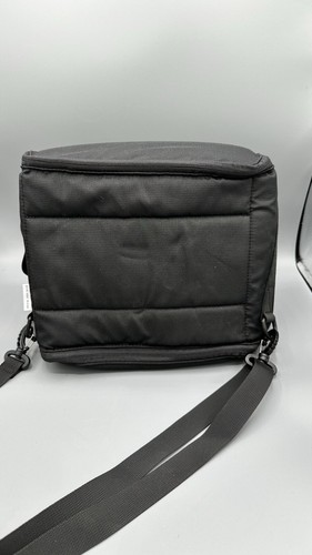 Doughnut Travel Bag With Waterproof backpack cover and and shoe bag Not Used - 第 3/6 張圖片