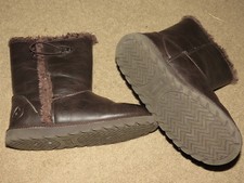 GREAT Airwalk dark brown w/ fake fur lining boots - girls 3