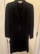 ST JOHN BLACK JACKET SZ6 3 BUTTON WAIST DETAILING LONGER LENGTH CLASSIC DESIGNER