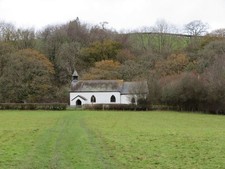 Foto 6x4 St David's Church Cilmery Zoomed in view of St David Llanynis c2017
