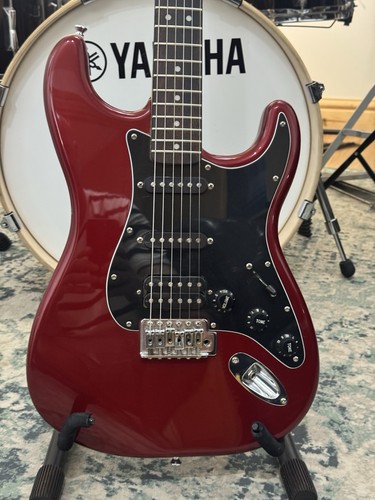 Fender Squier Pickguard HSS – Custom Chrom Humbucker, Schwarz, Für Stratocaster