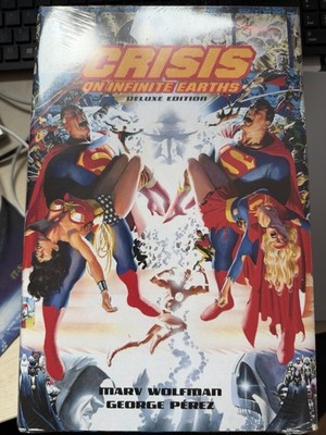 Crisis on Infinite Earths Bundle (with Crisis on Infinite Earths Companion 1-3)