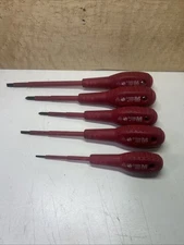 5 Pc. Morris 1000 Volt, Insulated Screwdriver Set With Cushion Grip