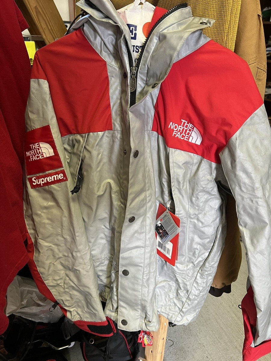 Supreme x The North Face Reflective 3M Mountain Parka Size Supreme x The North Face Reflective 3M Mountain Parka Size
