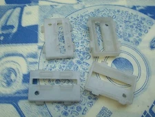4 New Genuine Ford Plastic Trim Clips NOS Sierra Escort Fiesta Cortina NOS
